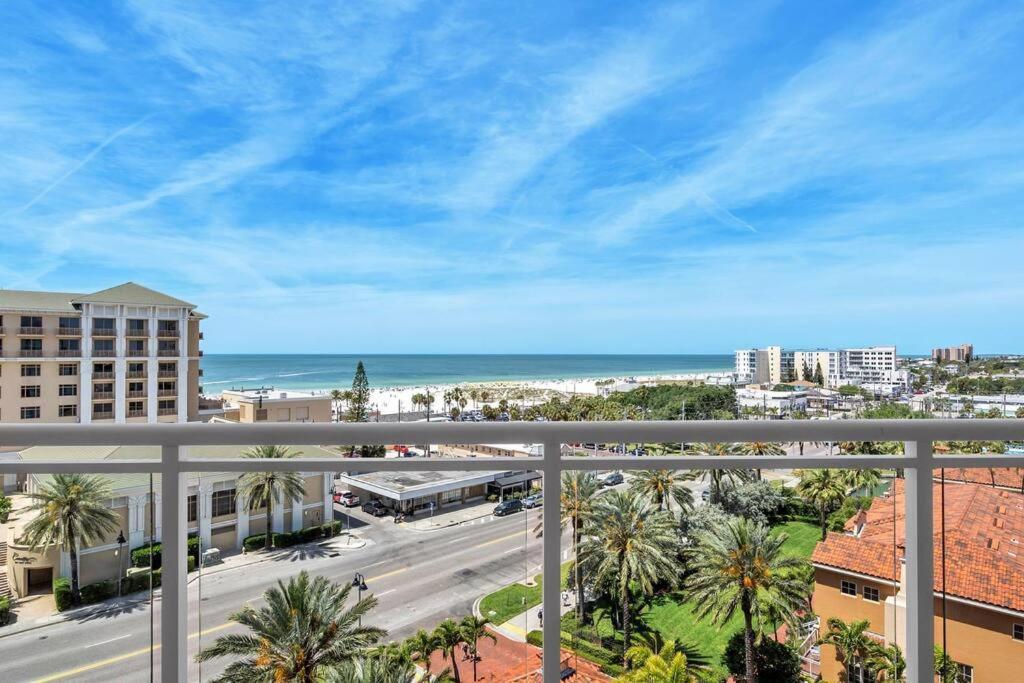 Coastal Elegance: Your Clearwater Beach Escape Exterior foto